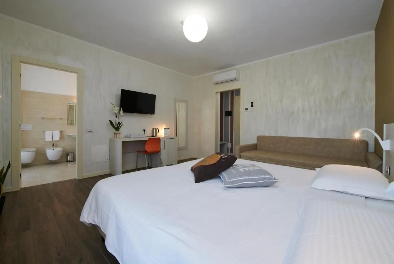 Foresteria La Torretta Fino Mornasco Guest house