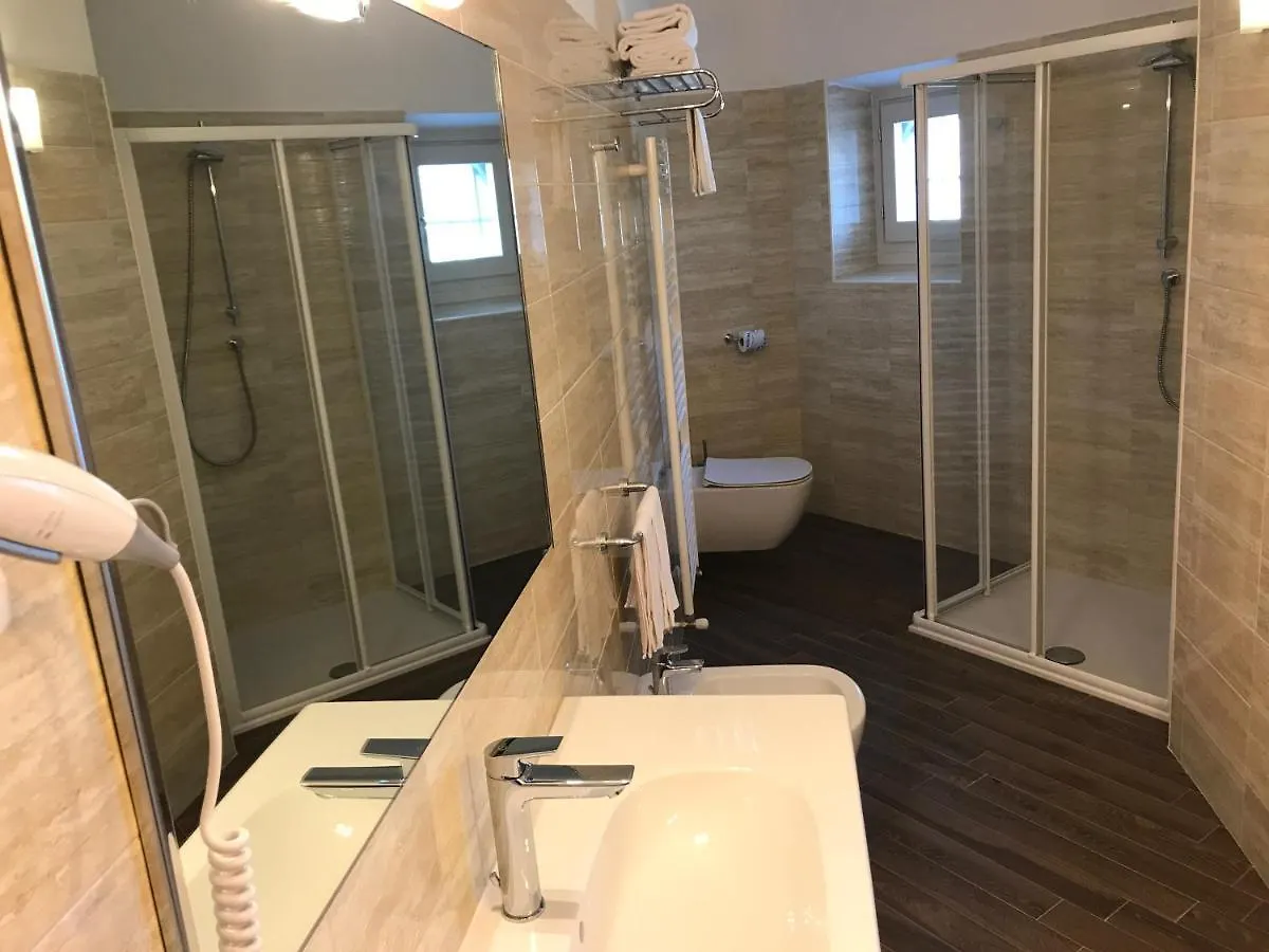 Foresteria La Torretta Fino Mornasco Guest house